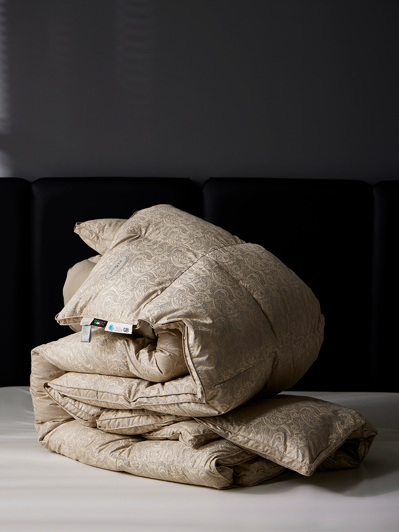 900 Loft Polish Royal Goose Down Duvet-Ultra Warm
